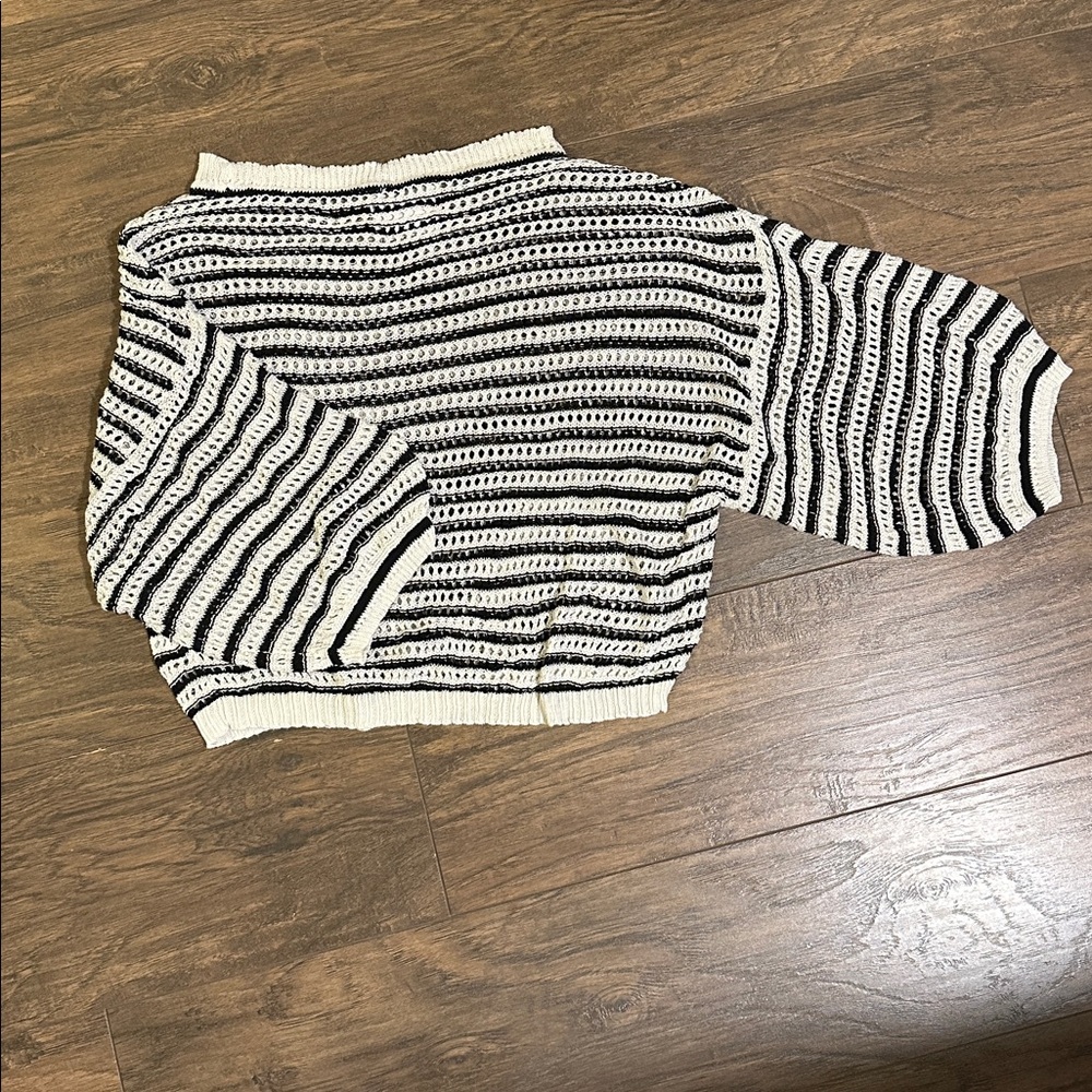 Eleven Six Sweater - Picture 6 of 6